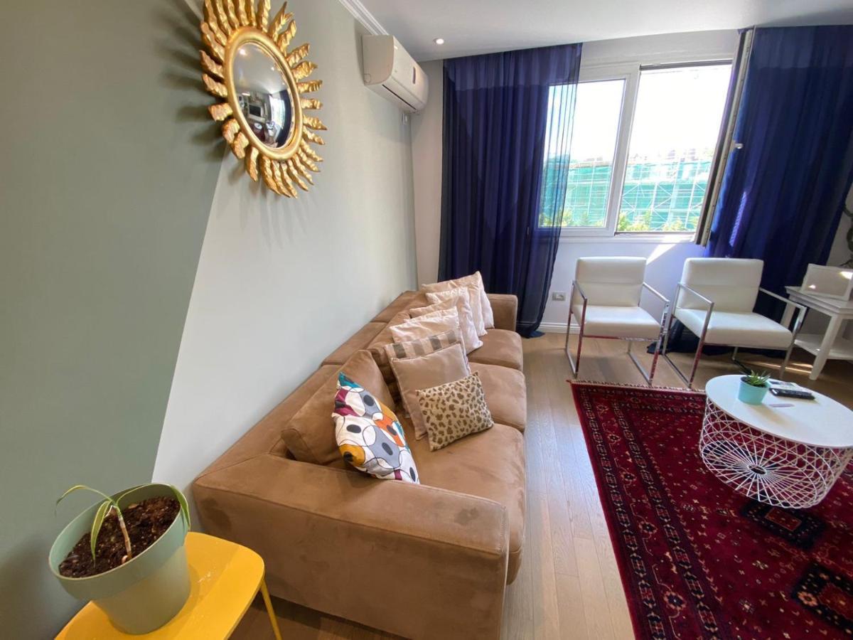 Cozy & Stylish Apartment Tirana Exterior foto